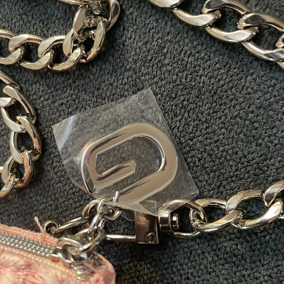 Brand new givenchy - Picture 5 of 12